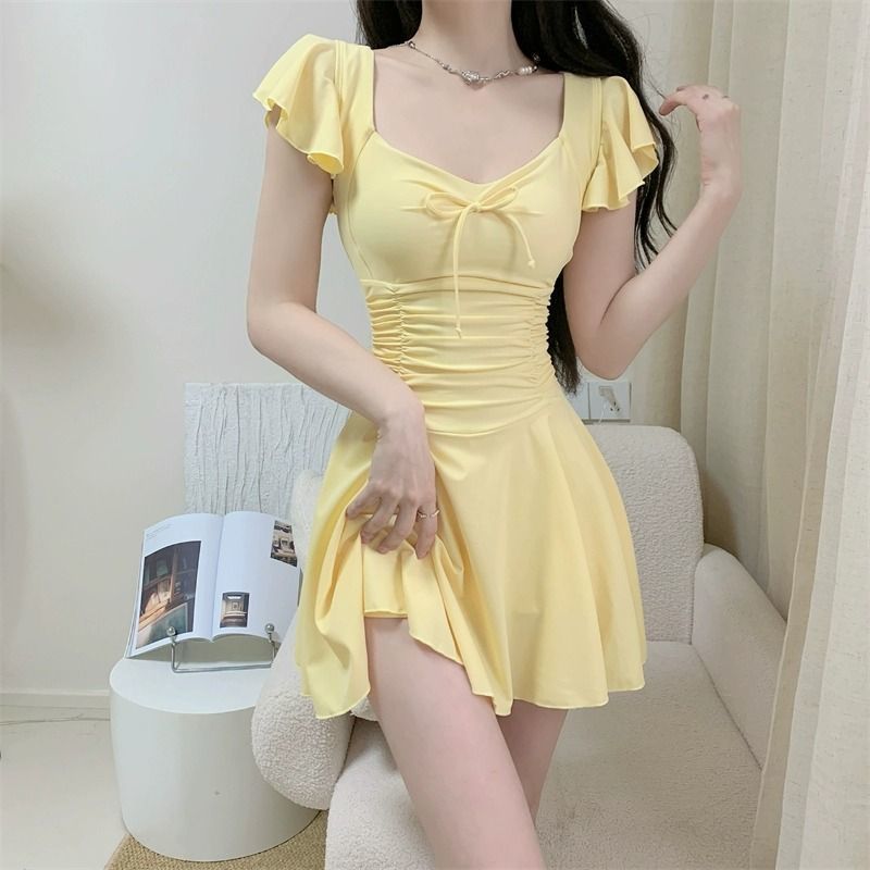 Slim Fit Suit Set - بدلة سباحة نسائية 2026 بظهر مفتوح