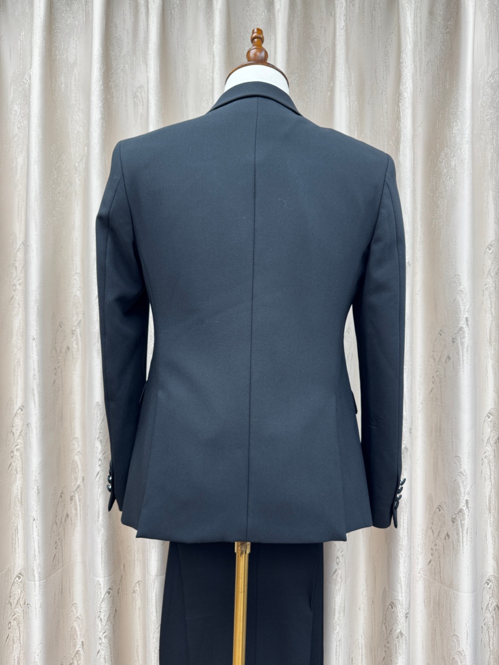 طقم بدلة رسمية أنيقة للرجال من - مراجعة Formal Wear For Men In Wedding وسعره