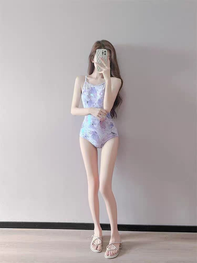 بدلة سباحة نسائية جديدة لعام 2 - مراجعة Slim Fit Suit Set وسعره